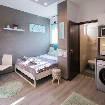 Petra'S Tranquil Nest In Downtown בודפשט מראה חיצוני תמונה