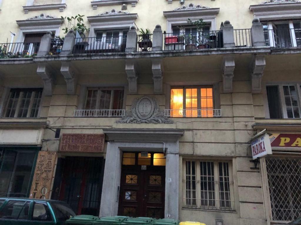 Petra'S Tranquil Nest In Downtown בודפשט מראה חיצוני תמונה